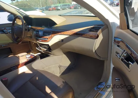 2008 Mercedes-Benz S 550 4Matic из США, поврежденный, VIN WDDNG86X38A153651